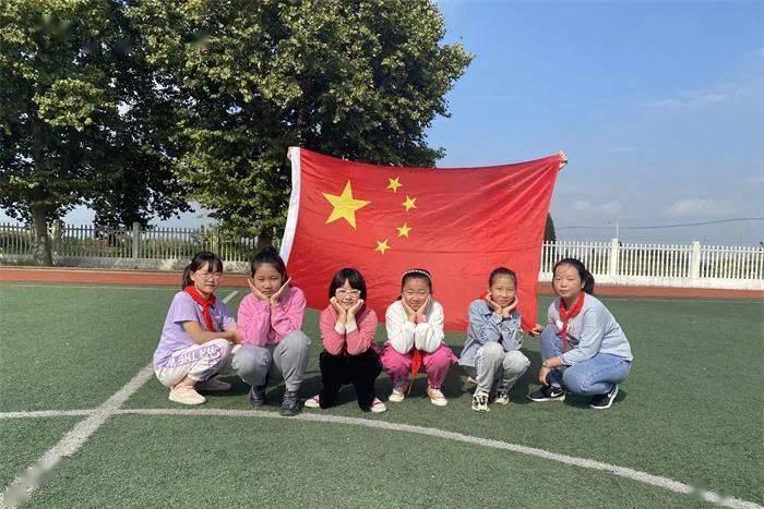 喜羊羊兄妹雪球大战3