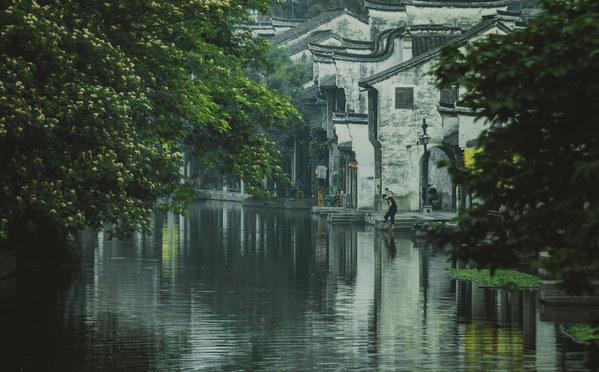强“雨雪天气”将至,为什么有的人天生抗冻?