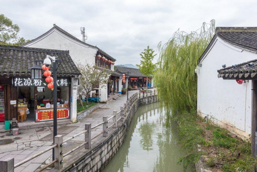 斯拉格精灵战争